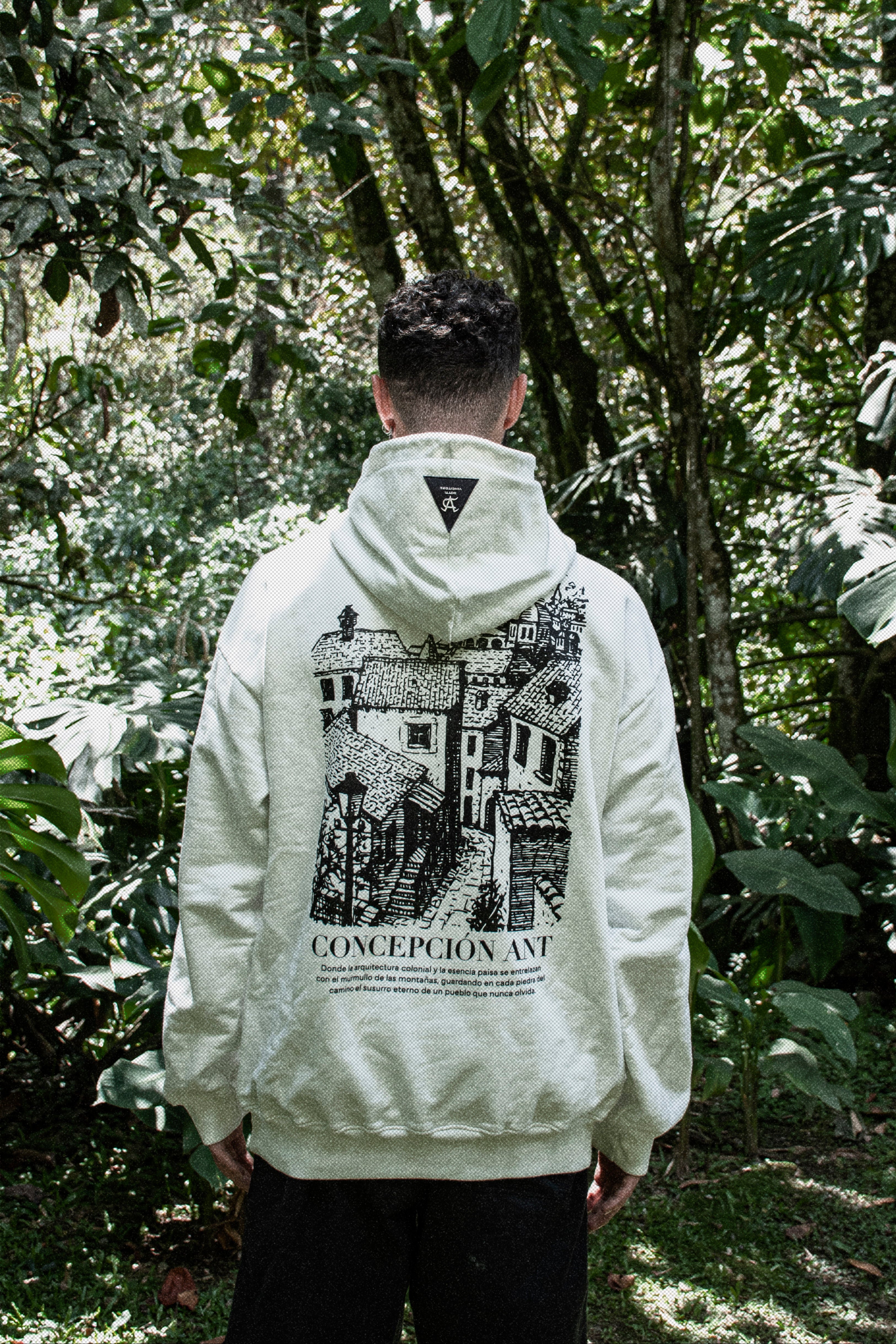 Hoodie “Concepción — Raíz & Recuerdo”